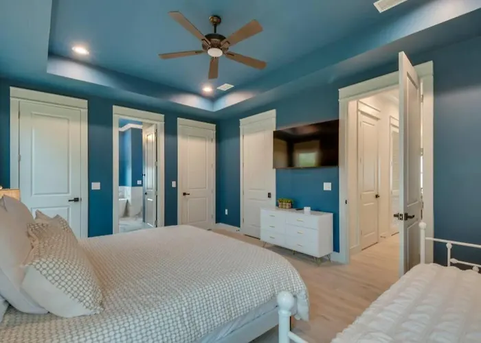 Beachy Bama: 5 Bed 5 Bath